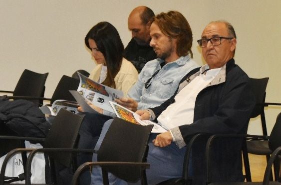 Unidad y Fraternidad entrega las microbecas y presenta concursos Día de la Fraternidad