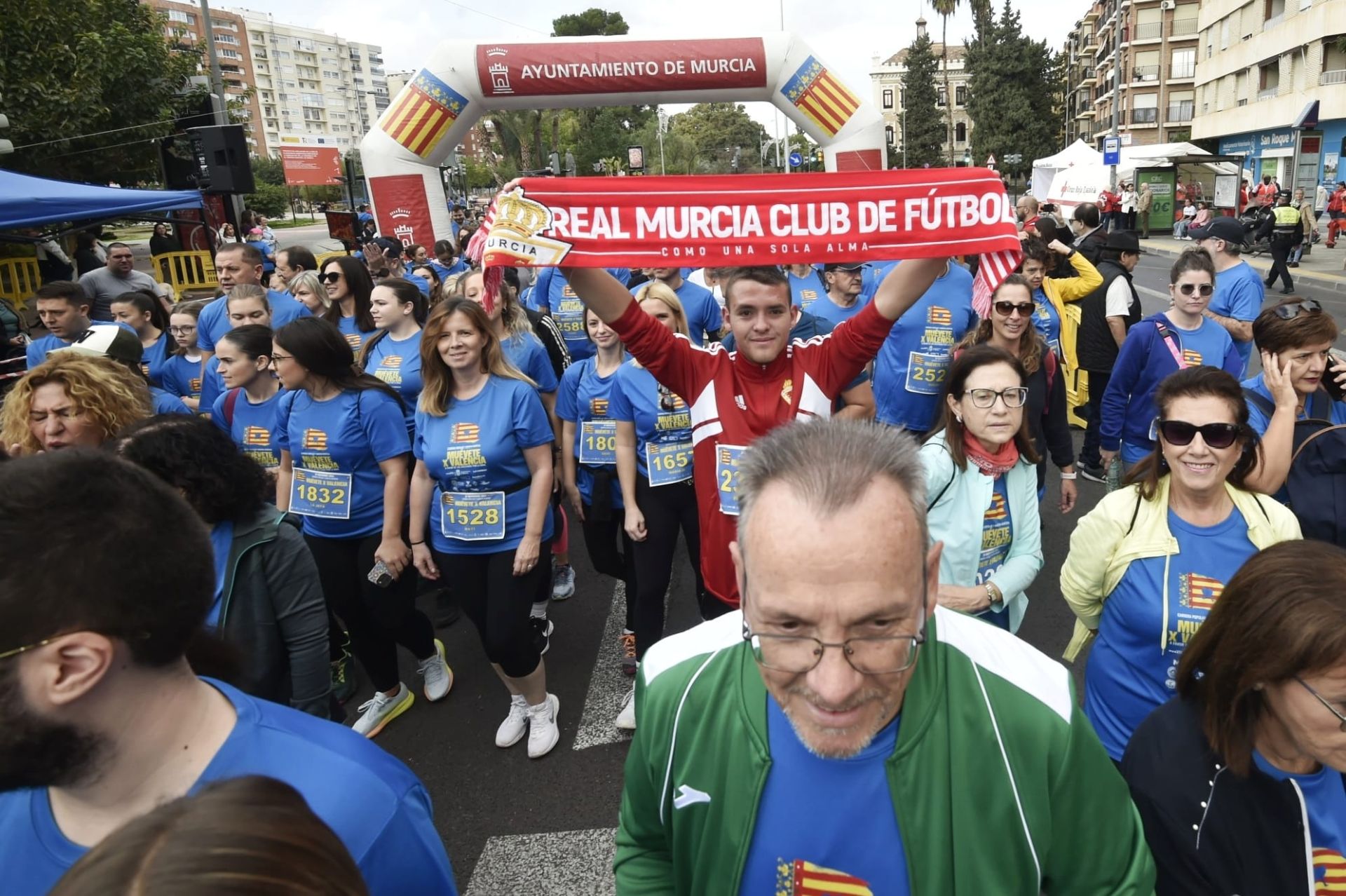 La carrera solidaria &#039;Muévete X Valencia&#039;, en imágenes (I)
