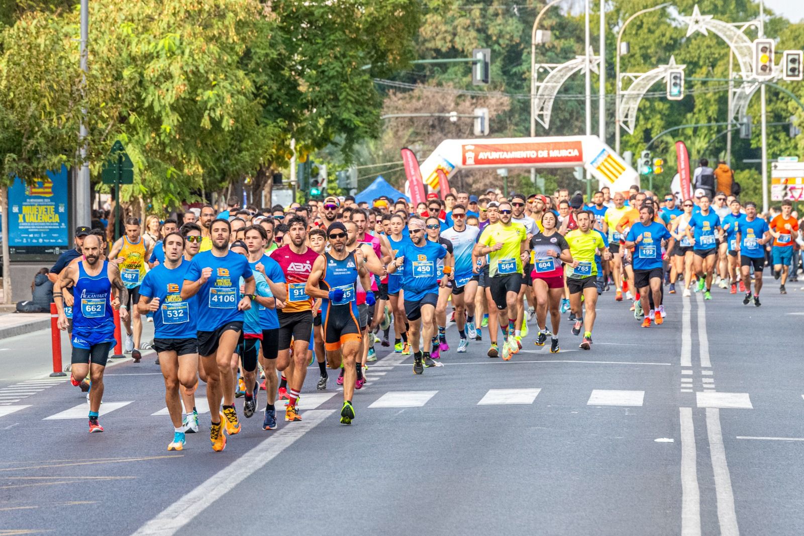 La carrera solidaria &#039;Muévete X Valencia&#039;, en imágenes (I)