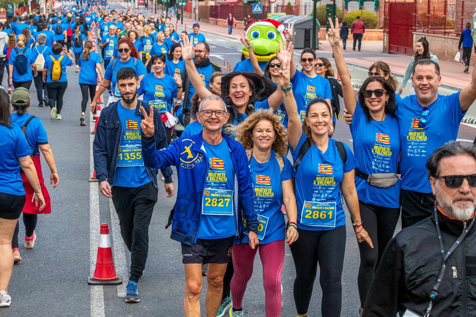 La carrera solidaria &#039;Muévete X Valencia&#039;, en imágenes (I)