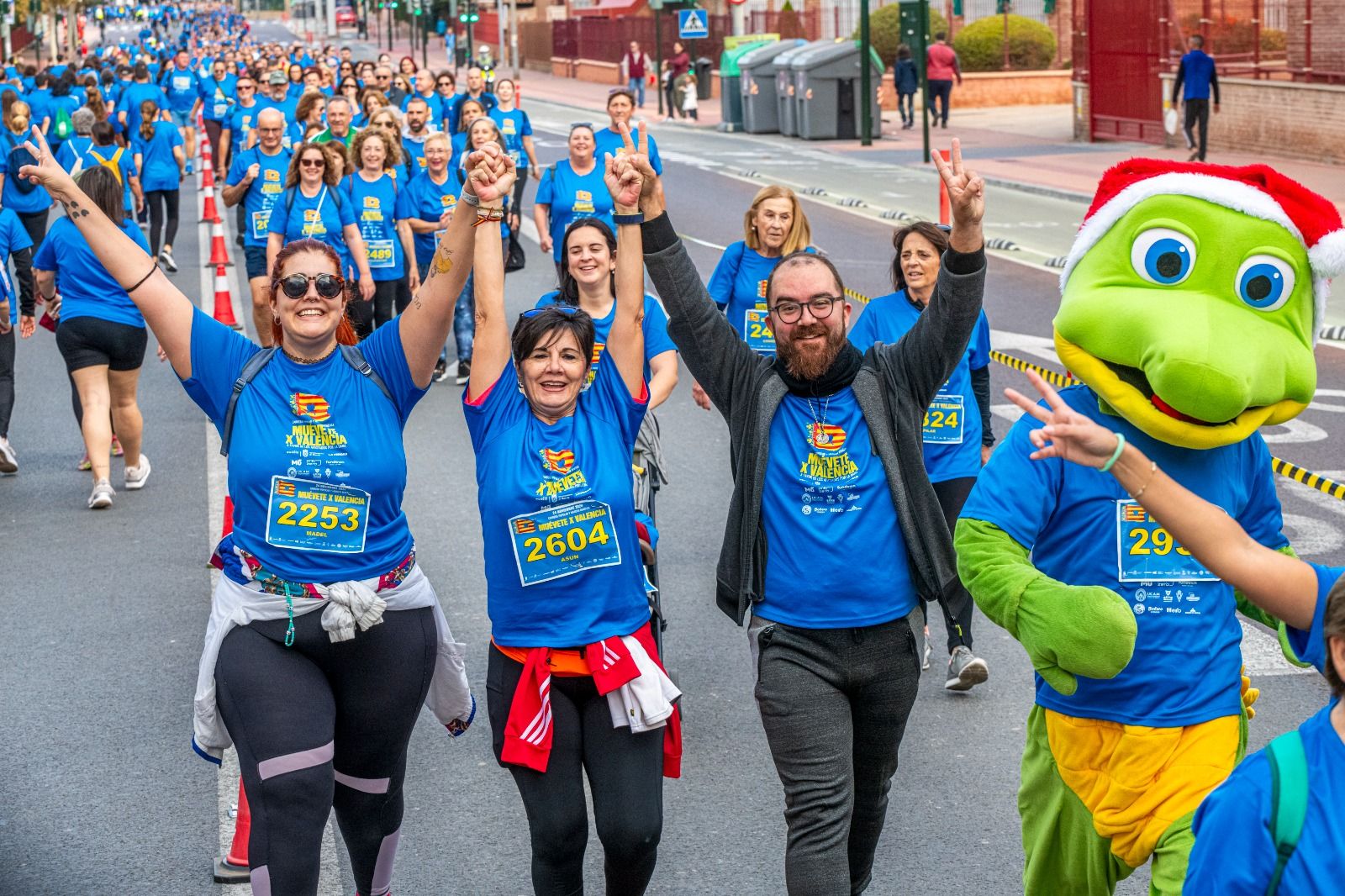 La carrera solidaria &#039;Muévete X Valencia&#039;, en imágenes (I)