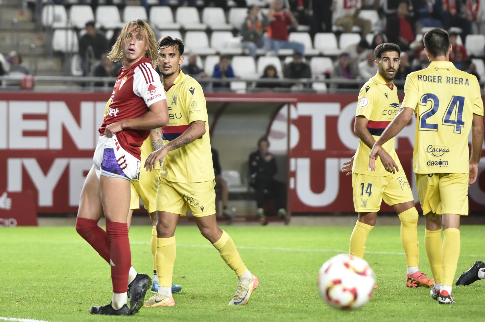 El empate del Real Murcia frente al Atlético Sanluqueño, en imágenes