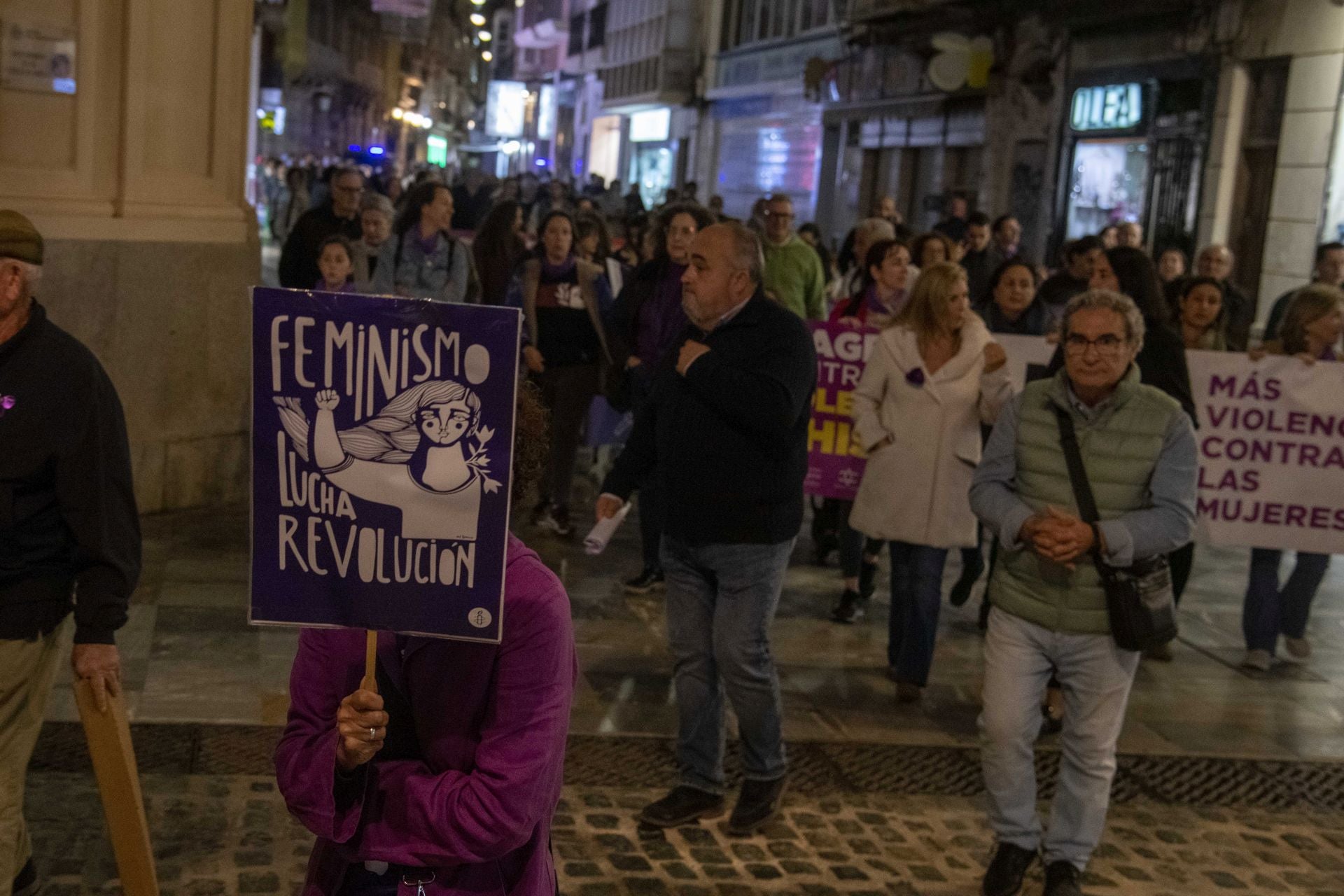 La manifestación contra la violencia machista en Cartagena, en imágenes