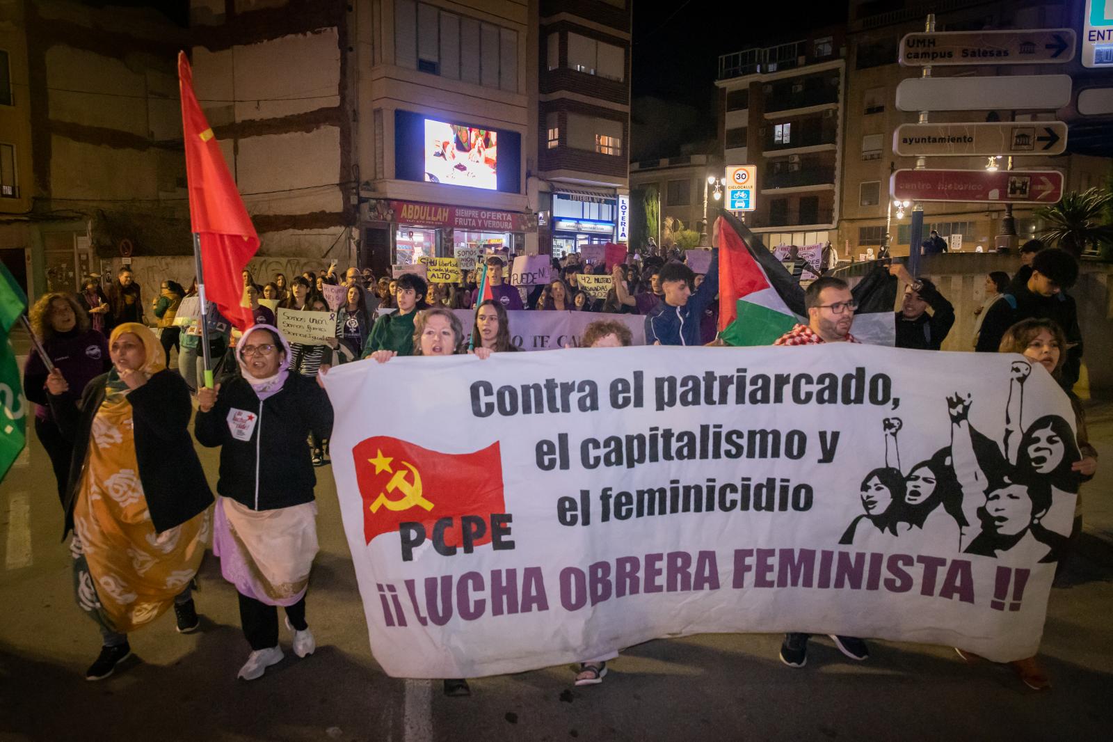 Las imágenes de la marcha del 25-N contra la violencia de género en Orihuela