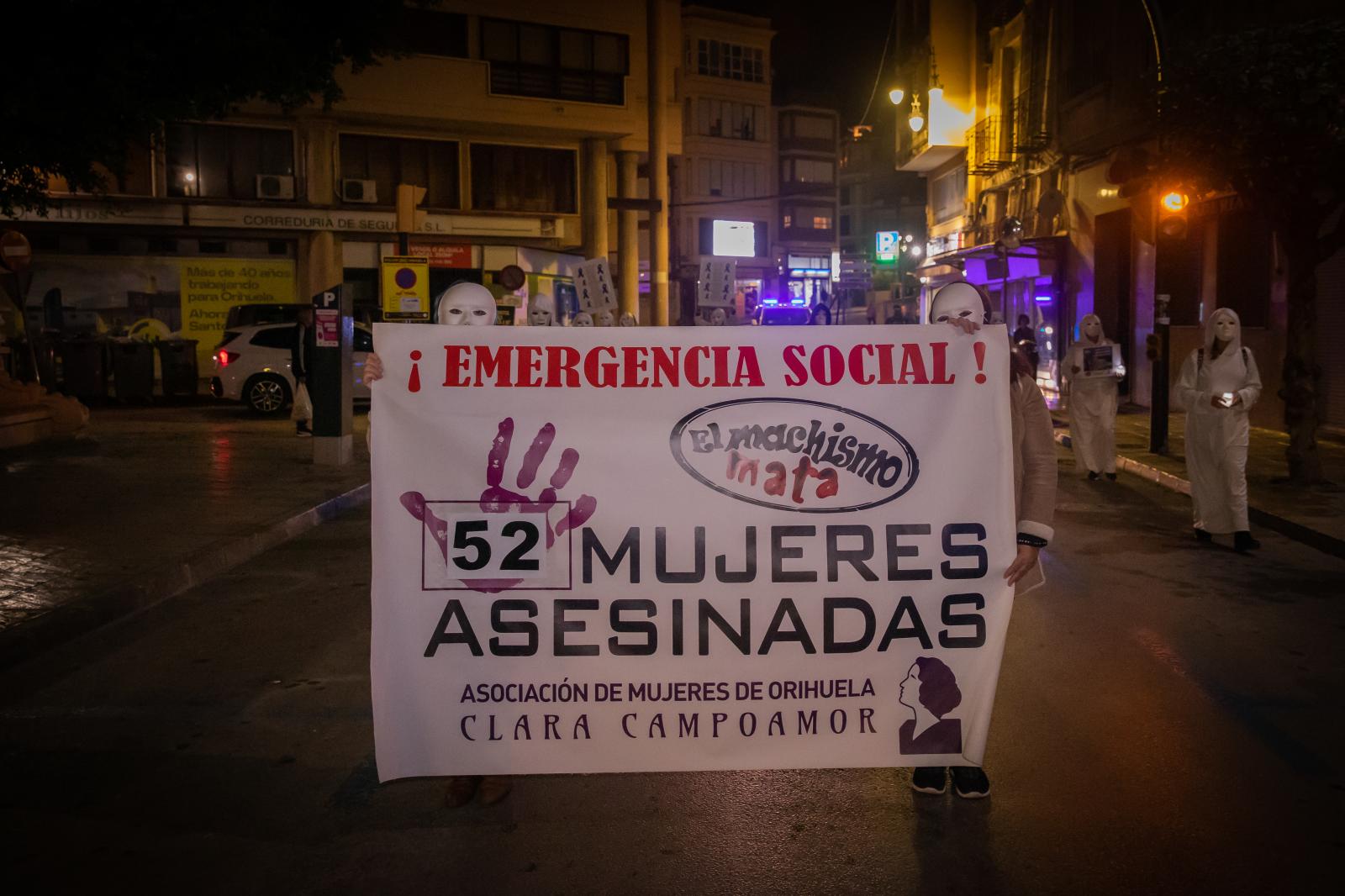 Las imágenes de la marcha del 25-N contra la violencia de género en Orihuela