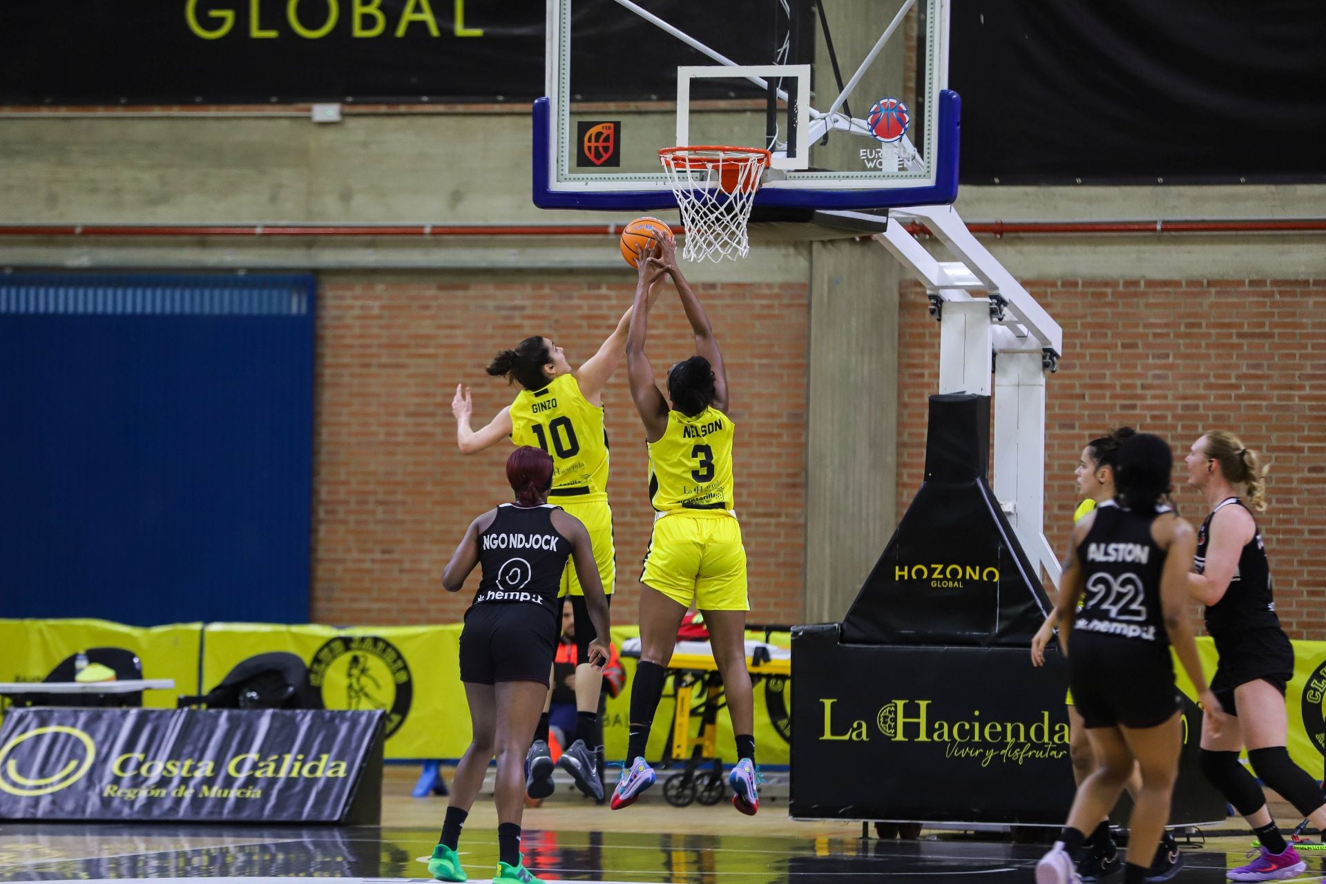 Las imágenes del Jairis-UFAB 49 (74-57)