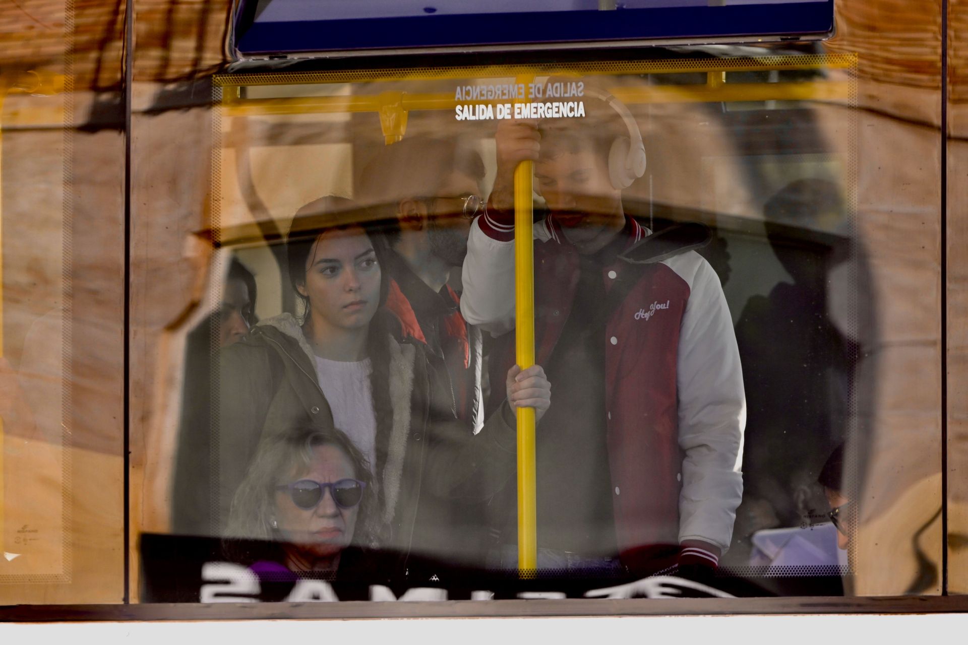 Servicios mínimos en Murcia durante la huelga de transportes de este viernes, en imágenes