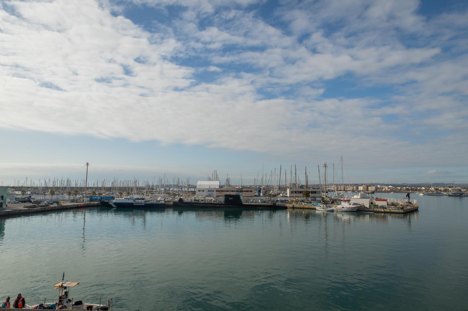 Las imágenes de las obras del nuevo centro de ocio del puerto de Torrevieja