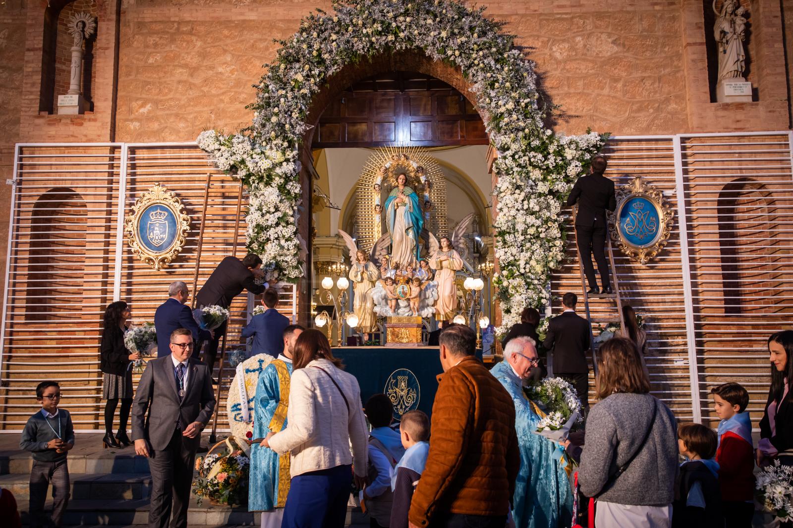 Las imágenes de la ofrenda floral a la Purísima en Torrevieja