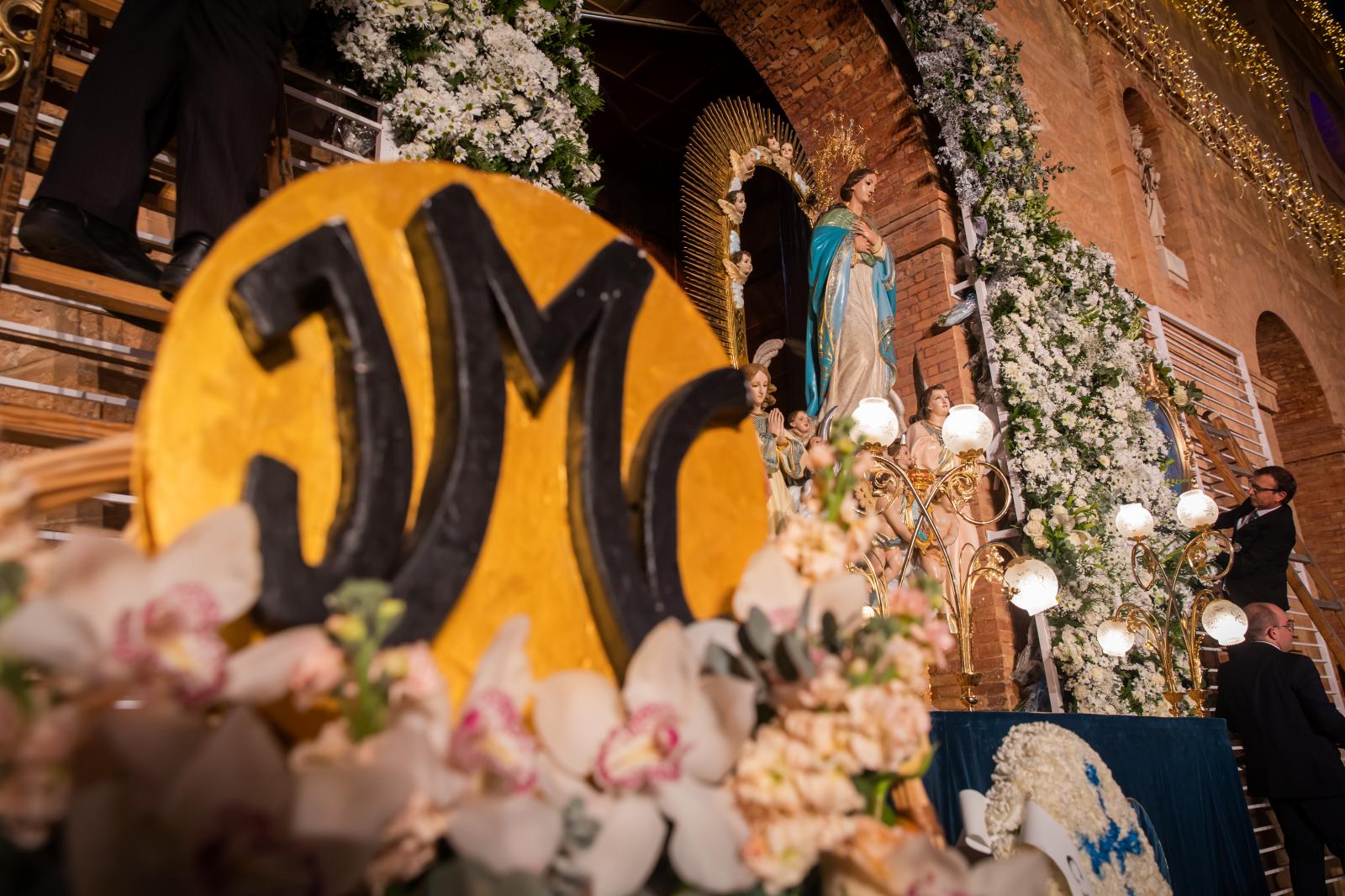 Las imágenes de la ofrenda floral a la Purísima en Torrevieja