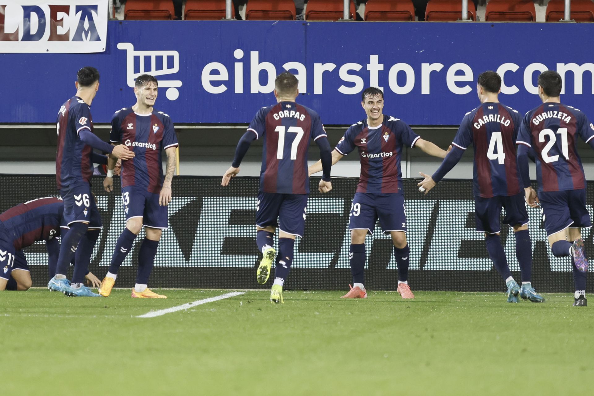 La derrota del Cartagena frente al Eibar, en imágenes