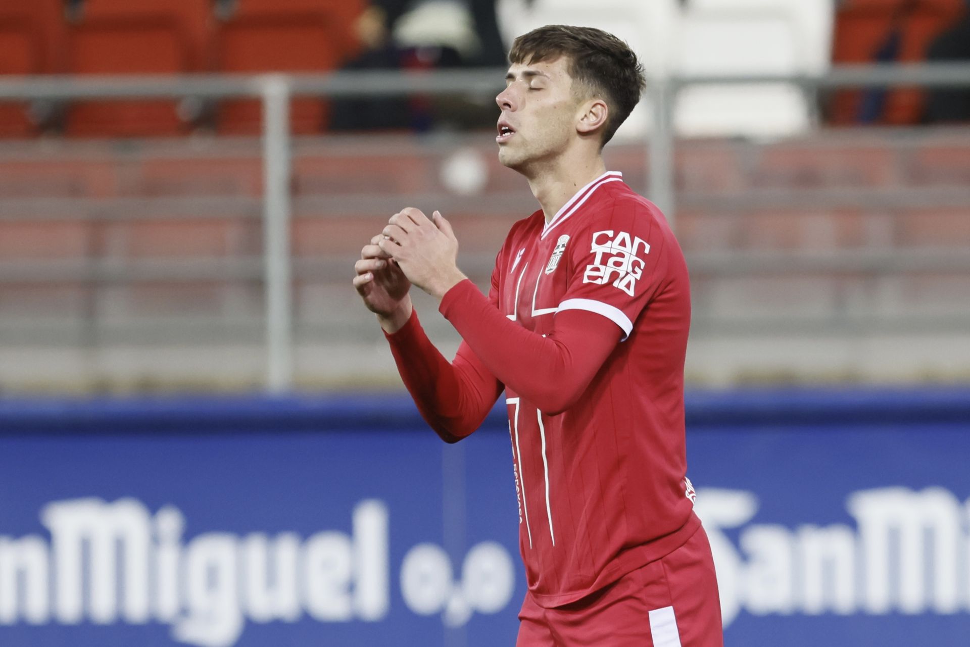 La derrota del Cartagena frente al Eibar, en imágenes