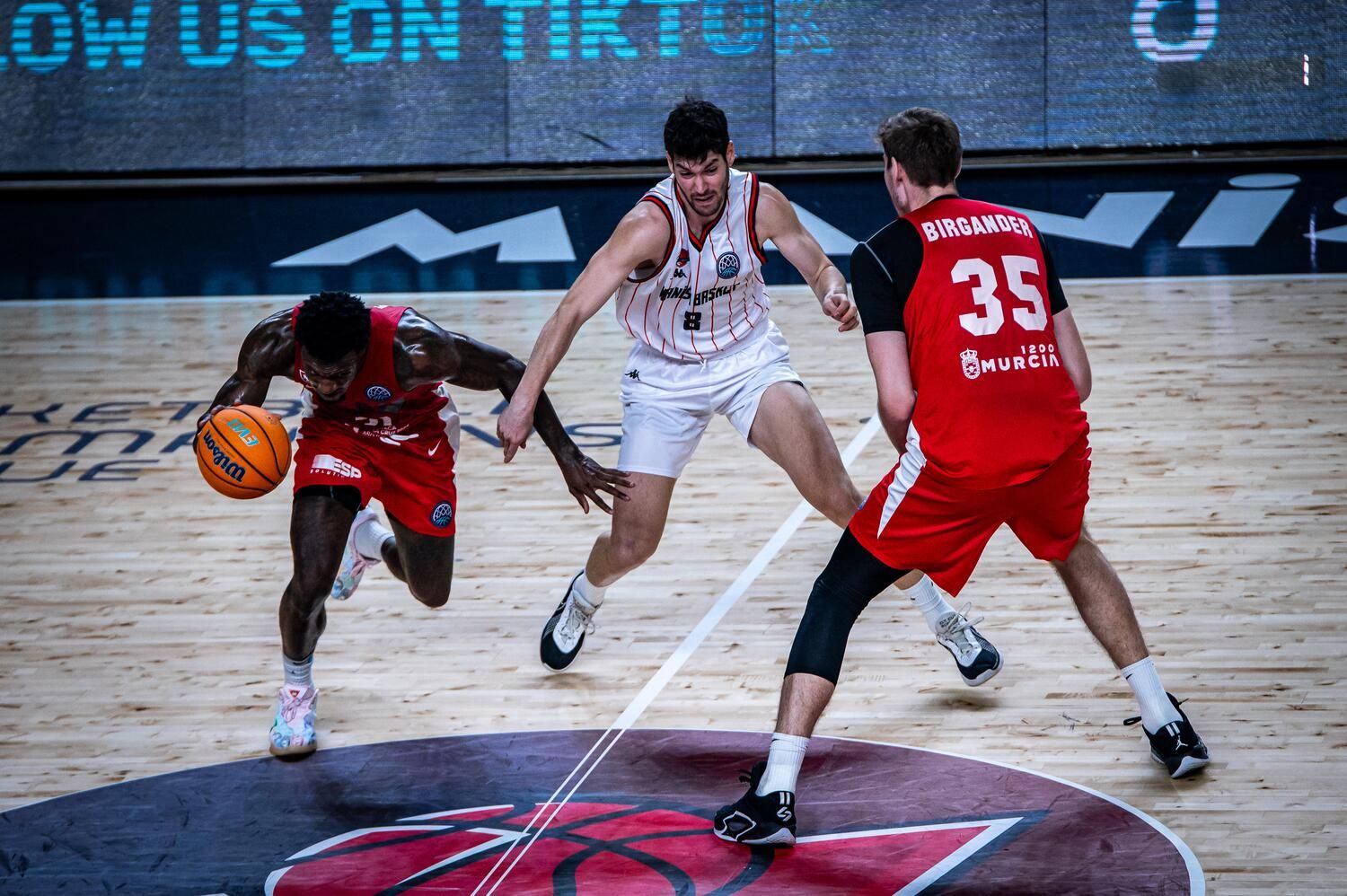 Las imágenes del Manisa-UCAM (72-78)