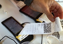 Un abogado explica por qué siempre debes pedir el ticket en un bar o restaurante.