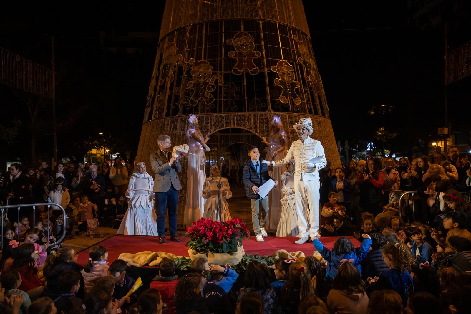 El encendido de las luces de Navidad de Orihuela, en imágenes