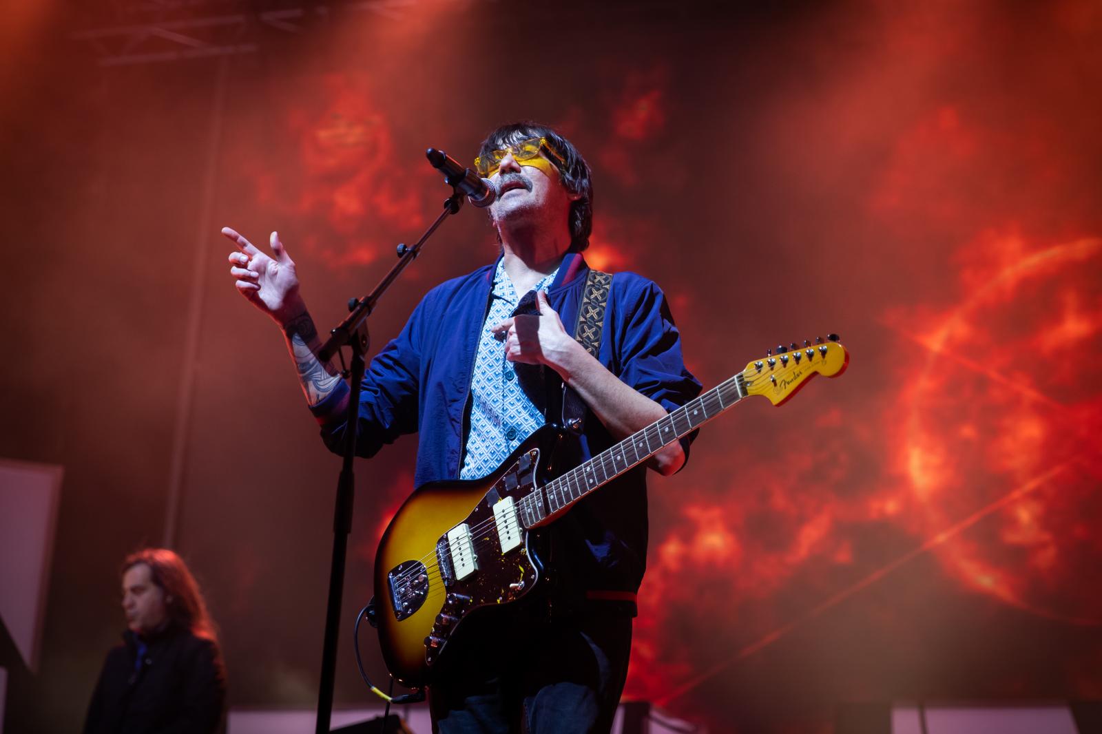 Las imágenes del concierto de Lori Meyers y Siloé en Torrevieja