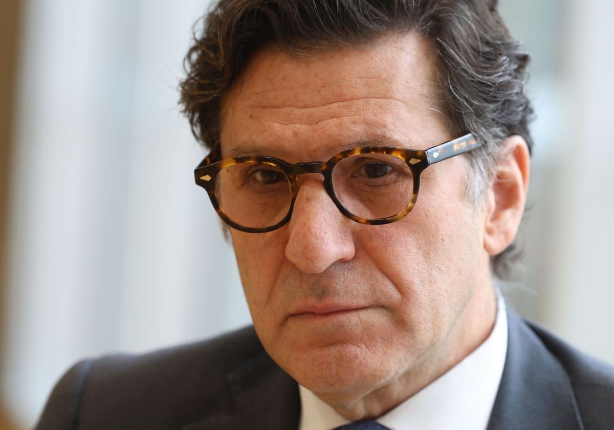 Imagen principal - Miguel Pasqual del Riquelme: «En la reivindicación de medios hemos encontrado más palabras que hechos»