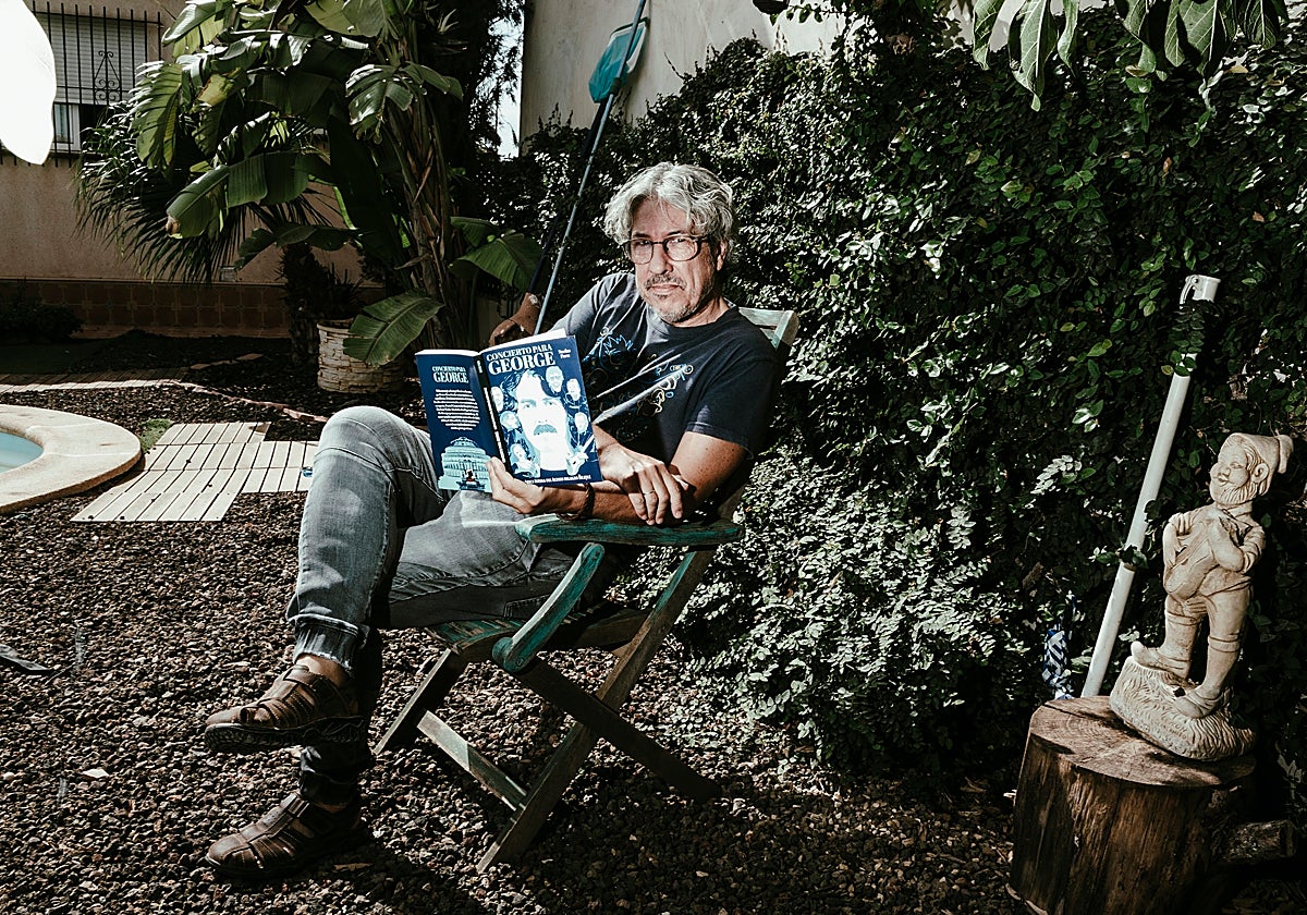 Nacho Para en su casa de Miranda, Cartagena, en septiembre de 2022.