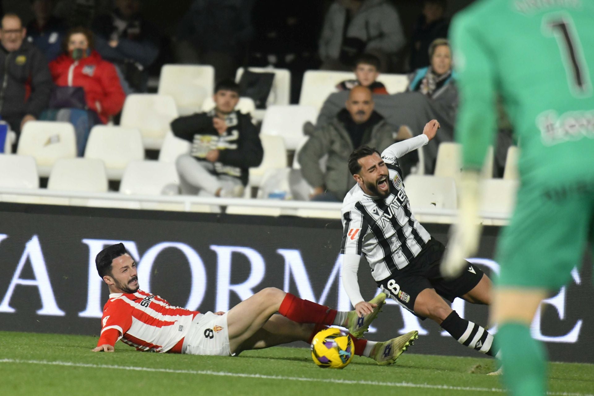 Las imágenes de la victoria del Cartagena frente al Sporting (1-0)