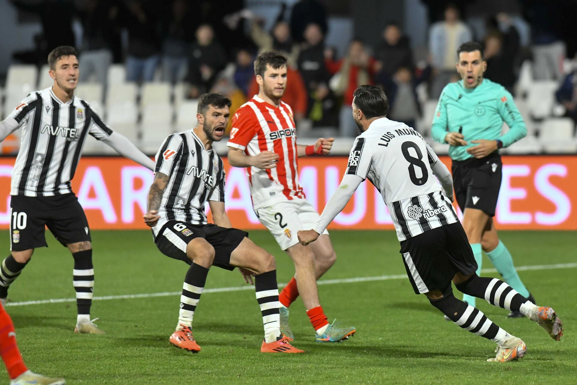 Las imágenes de la victoria del Cartagena frente al Sporting (1-0)