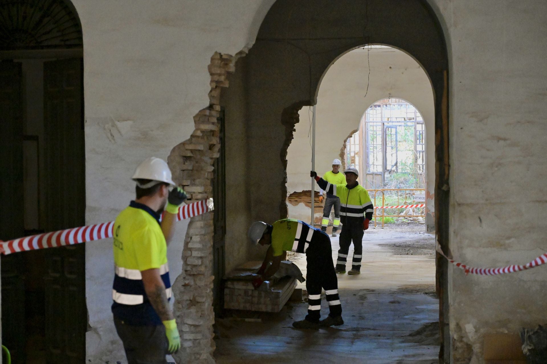 En imágenes, el regreso de las obras a la Cárcel Vieja de Murcia