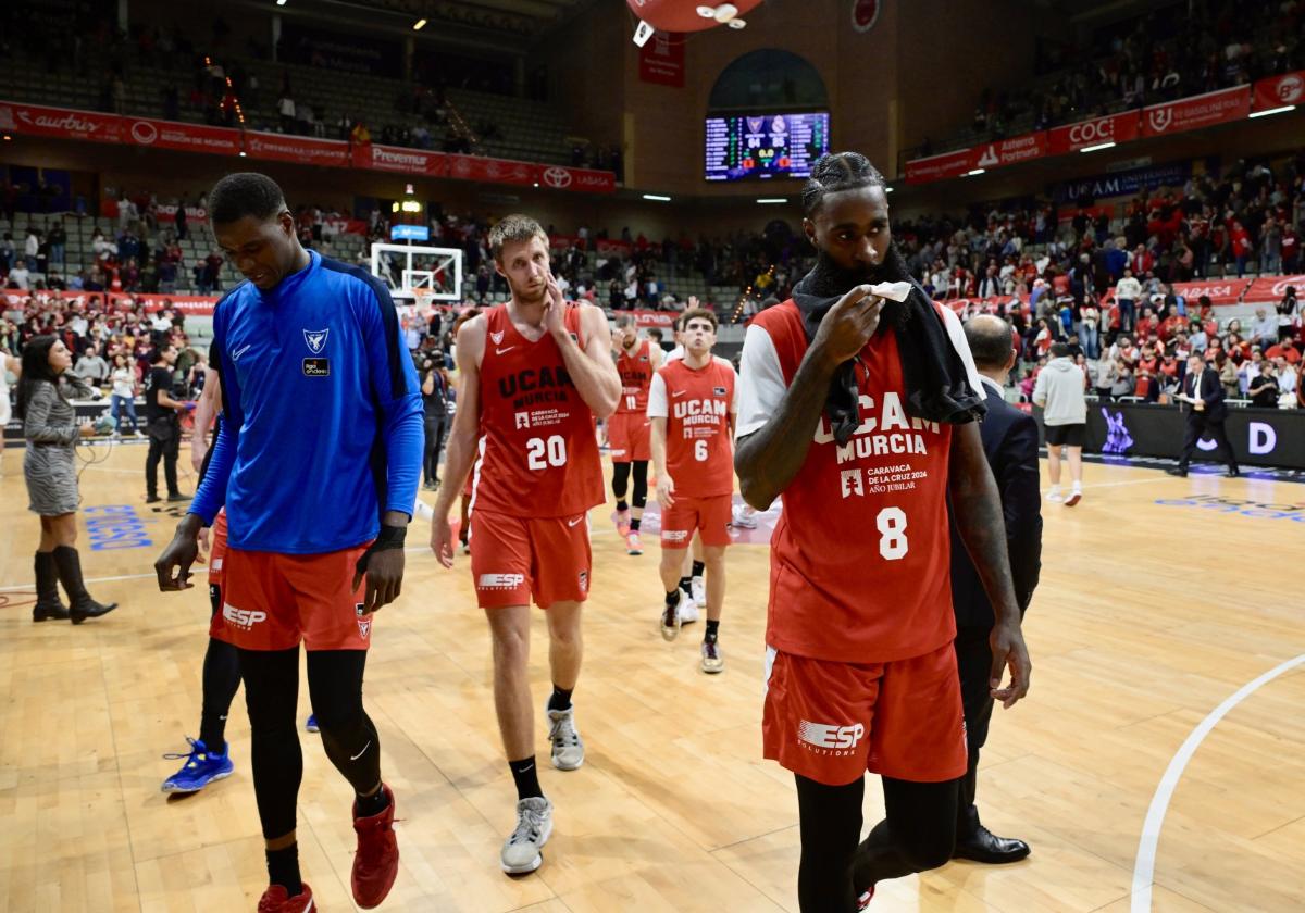 Diagne y Brodziansky abandonan la pista tras una derrota.