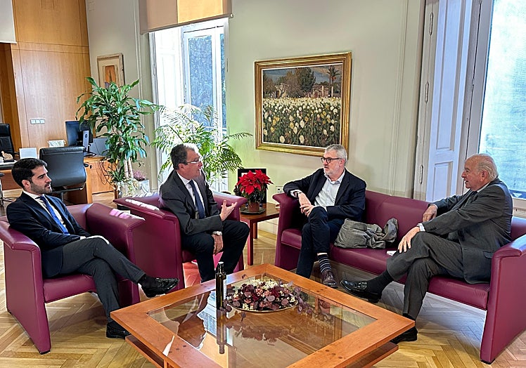 Diego Avilés, José Ballesta, Miguel Falomir y Carlos Egea, ayer, en la Casa Consistorial de Murcia.