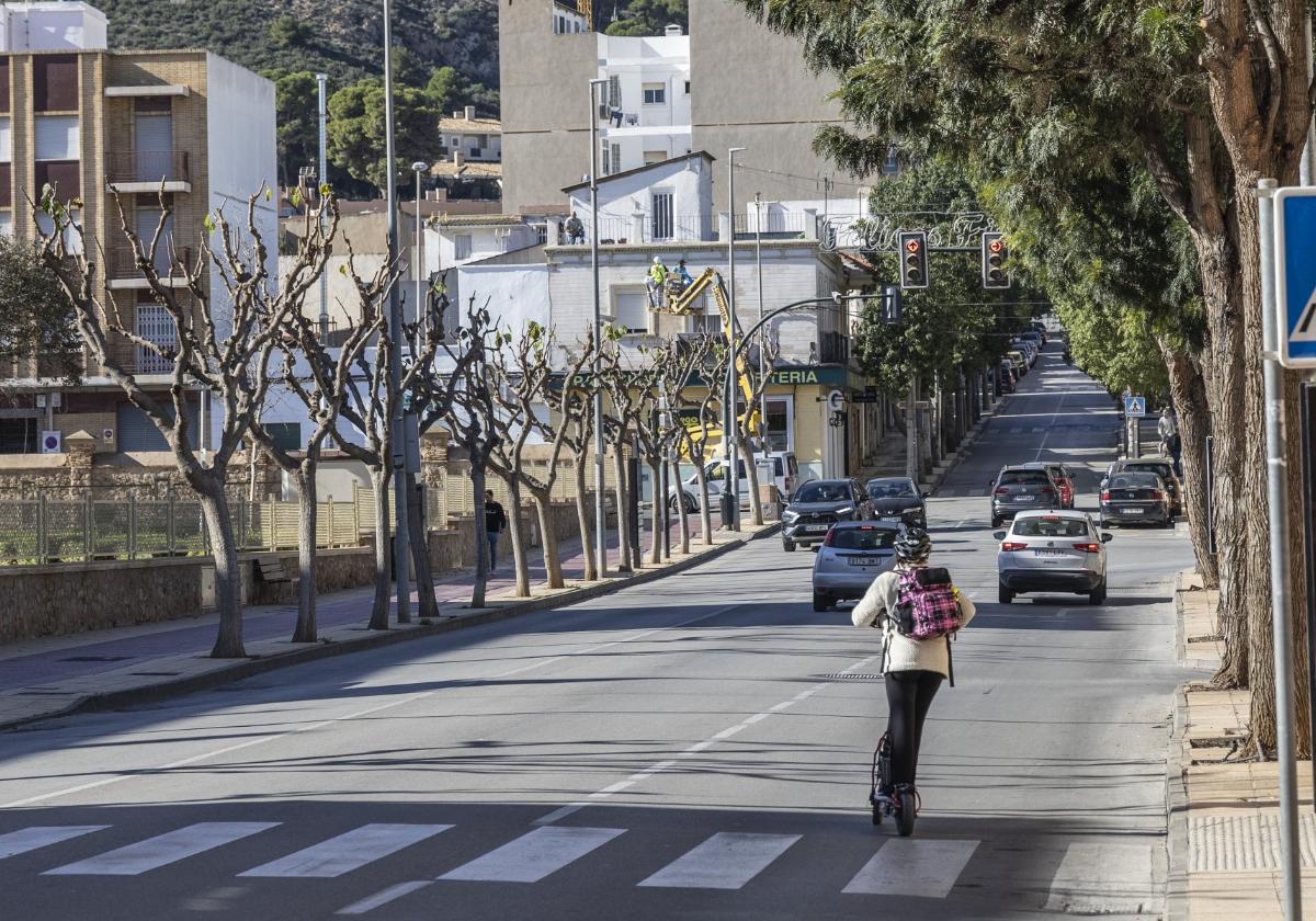 Tráfico en la avenida Pío XII, del barrio de La Concepción.