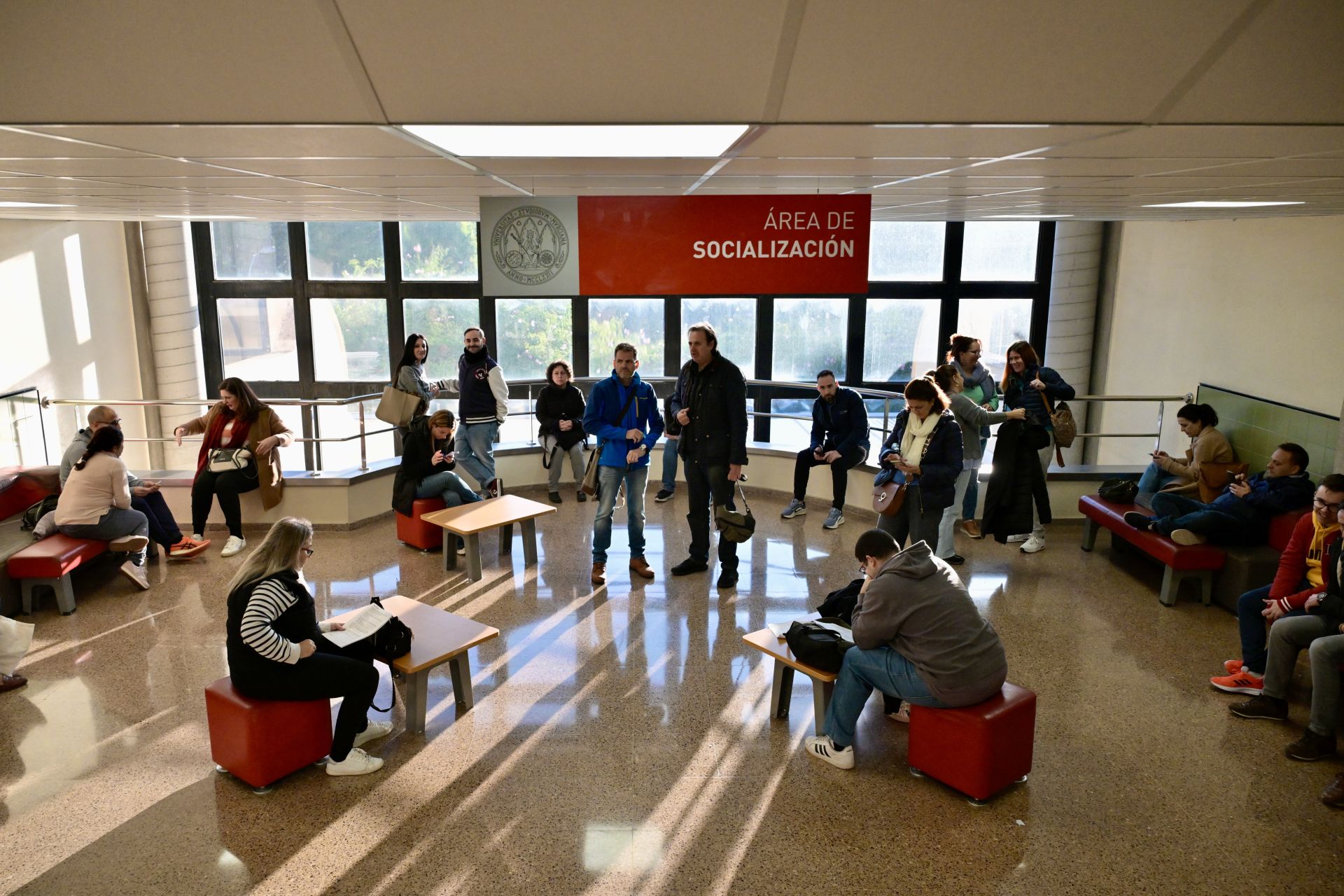 Las oposiciones de la Administración General del Estado en la Región de Murcia, en imágenes