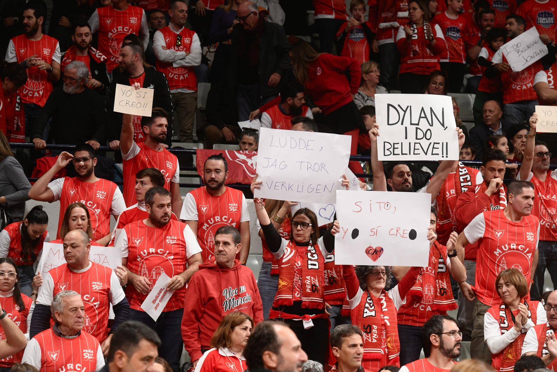 El partido entre el UCAM Murcia y el Valencia Basket, en imágenes