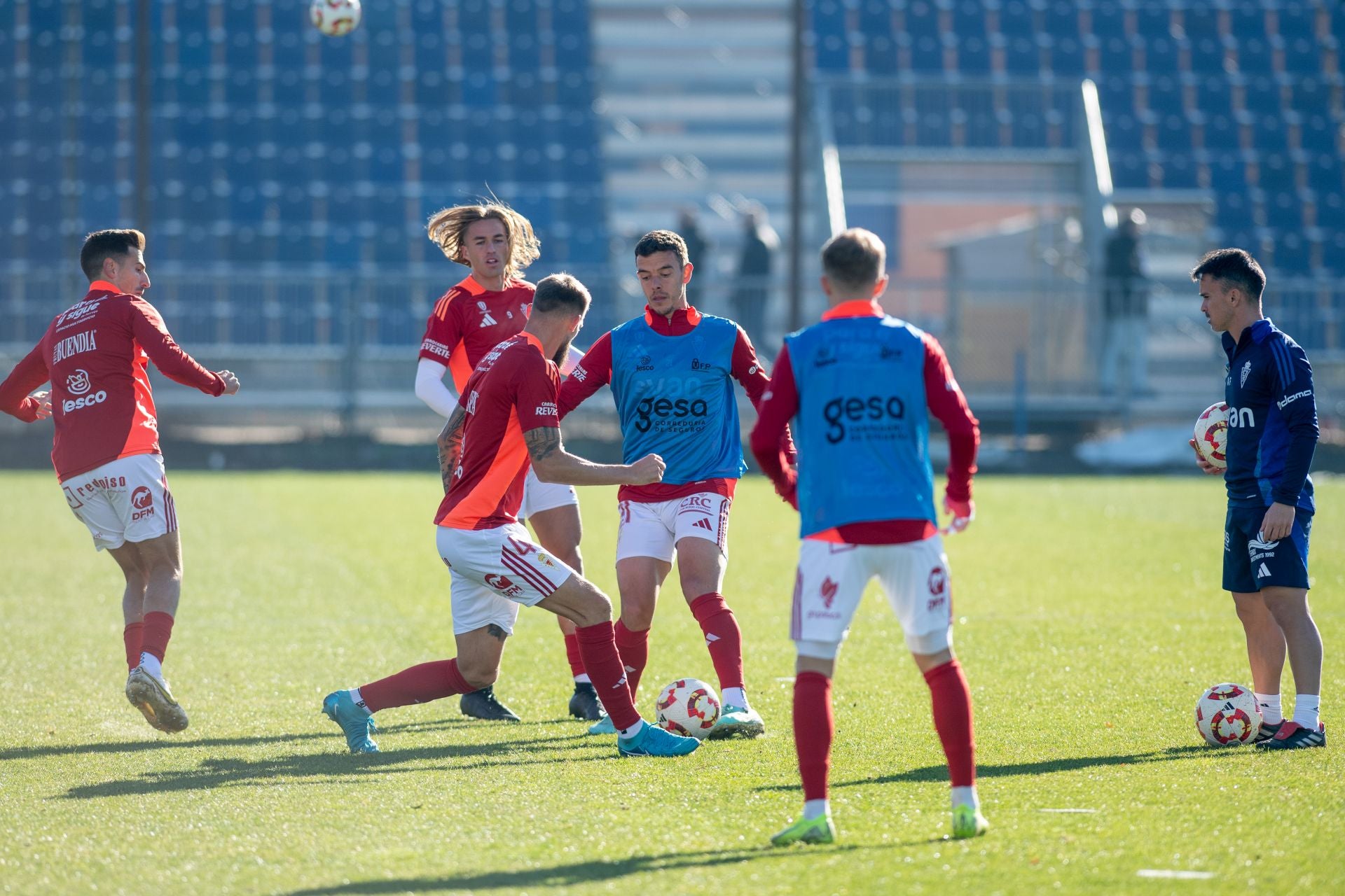 El empate del Real Murcia frente al Fuenlabrada, en imágenes
