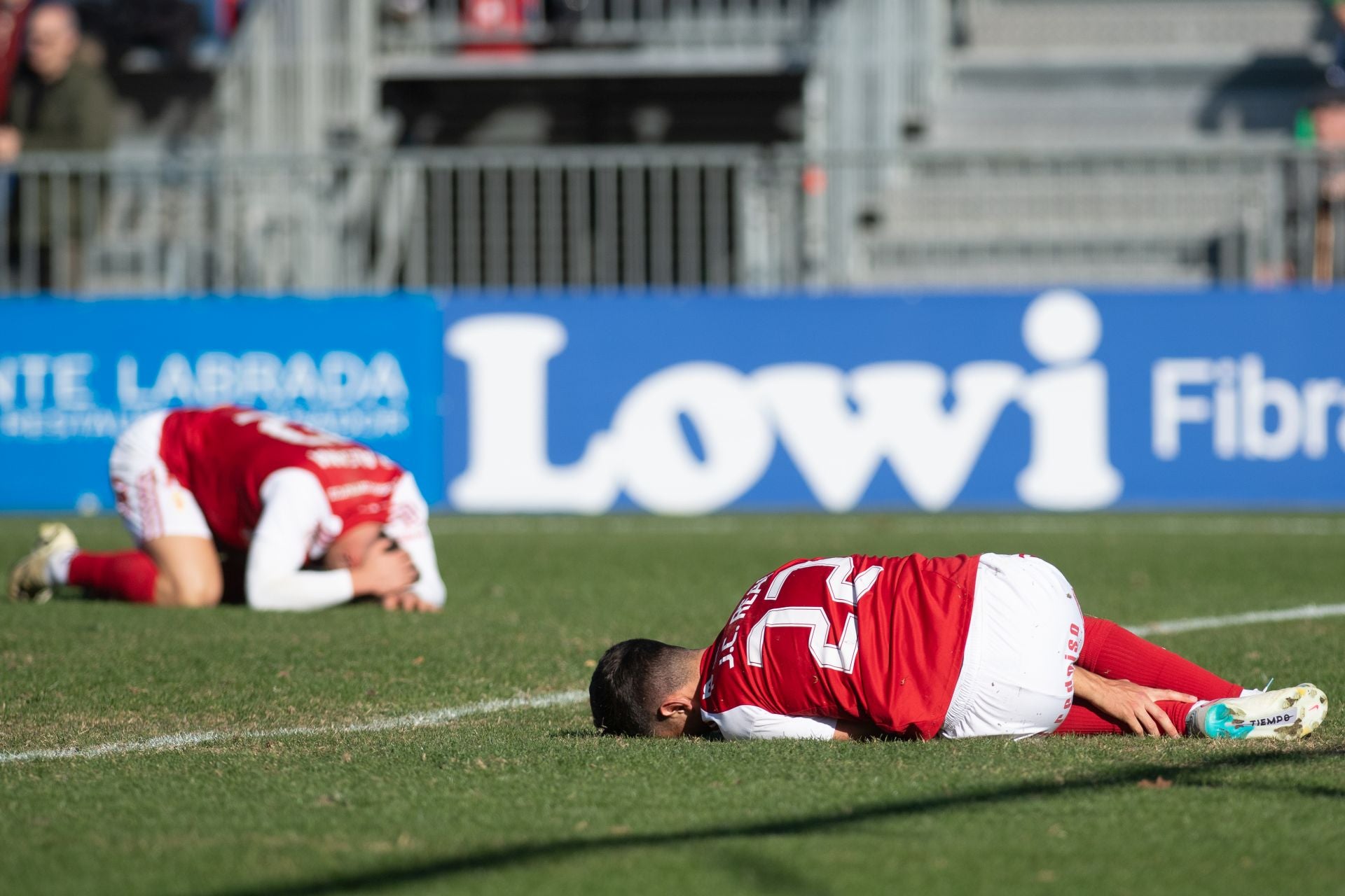 El empate del Real Murcia frente al Fuenlabrada, en imágenes