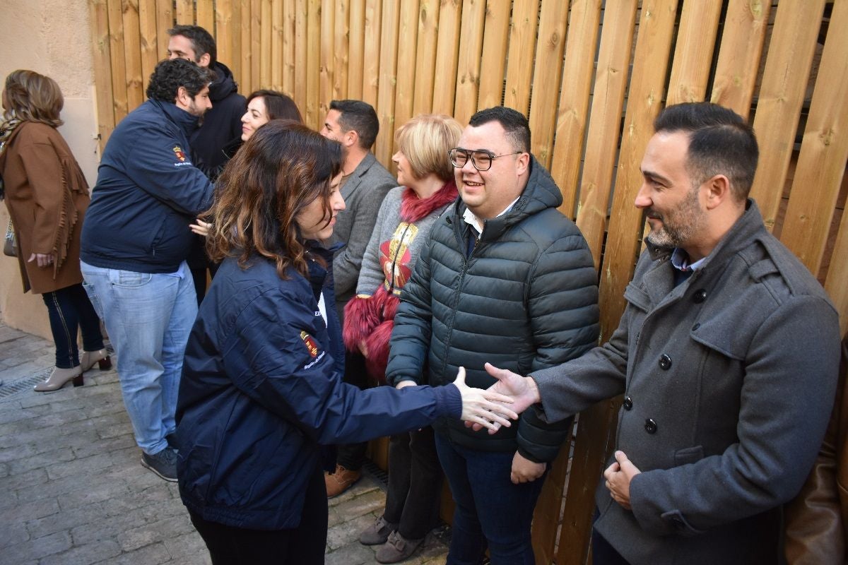 Imágenes de la visita de Díaz Ayuso - I Centro de Acogida