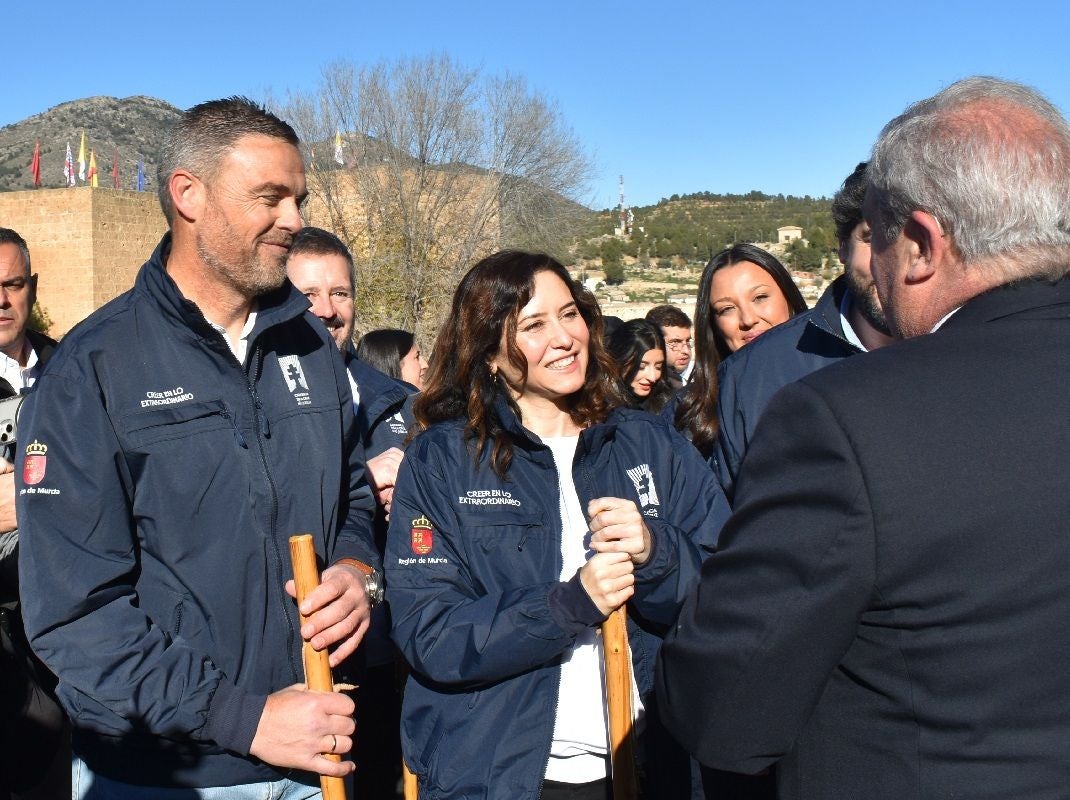 Imágenes de la visita de Díaz Ayuso - II Basílica Vera Cruz