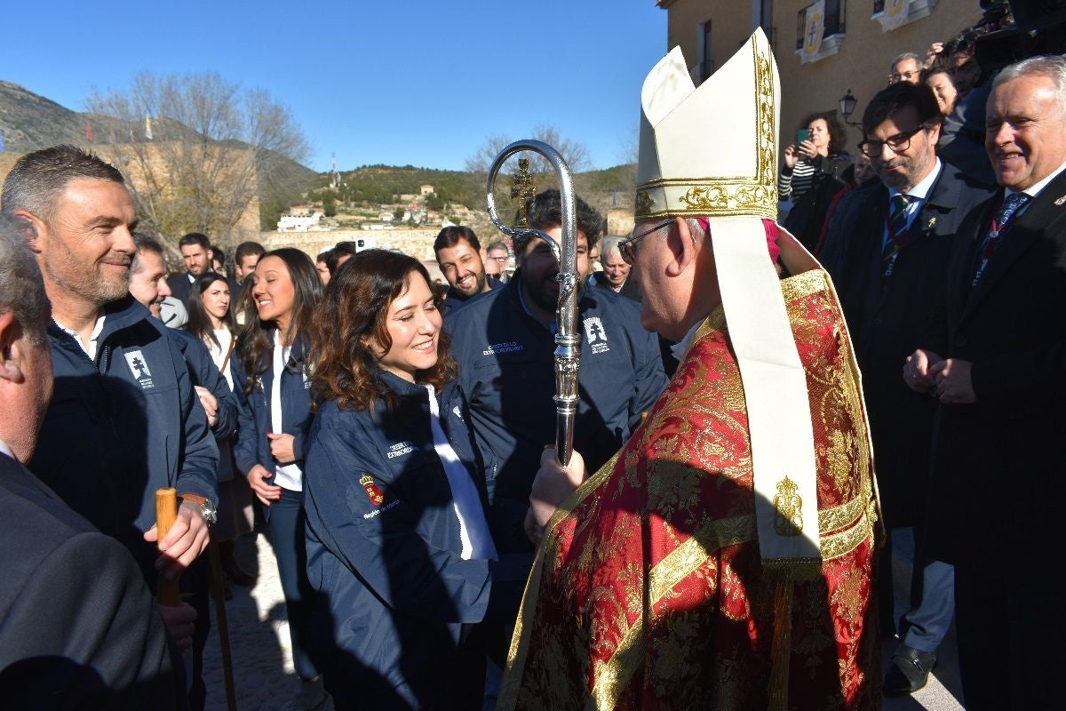 Imágenes de la visita de Díaz Ayuso - II Basílica Vera Cruz