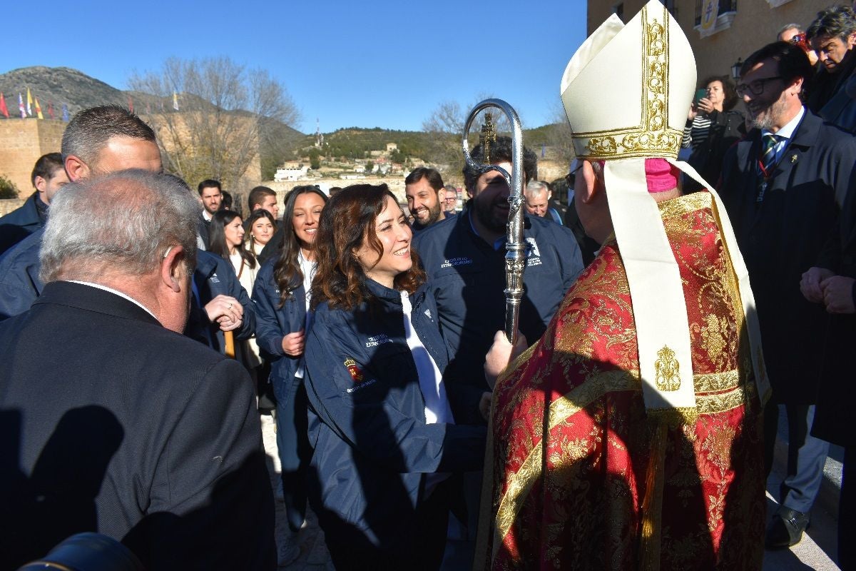 Imágenes de la visita de Díaz Ayuso - II Basílica Vera Cruz