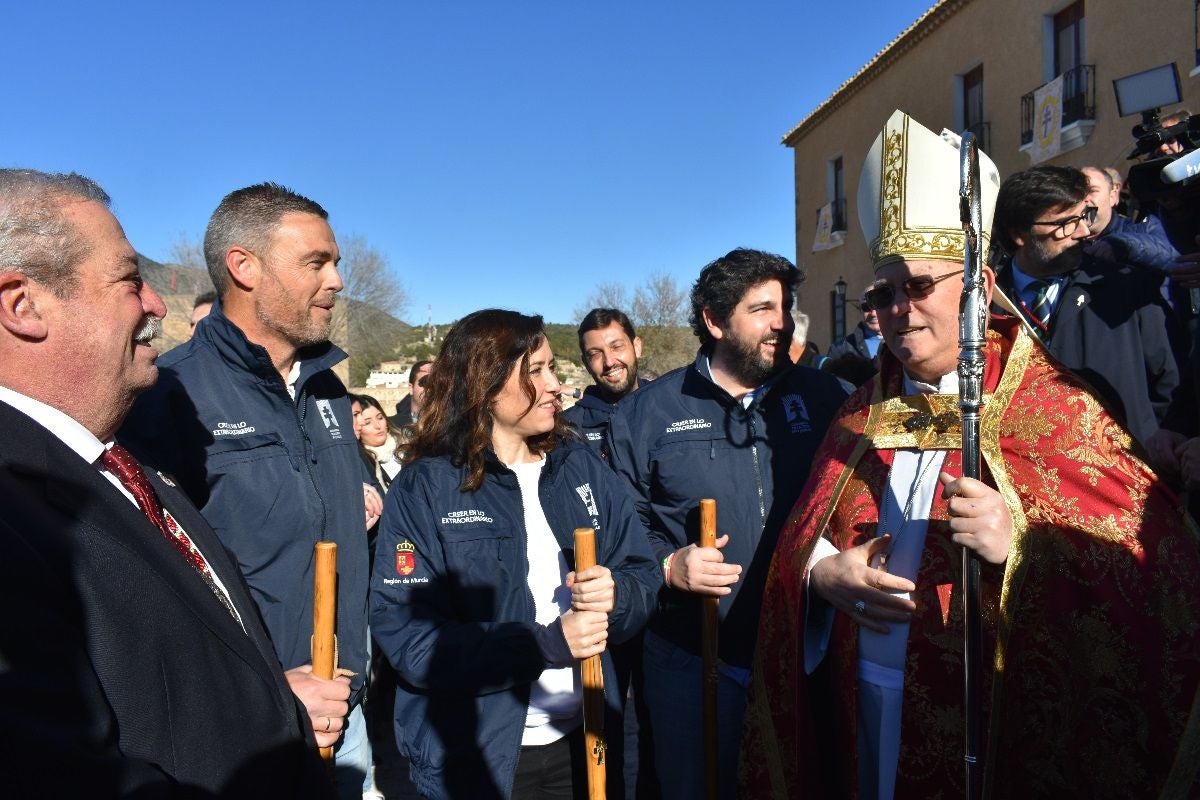 Imágenes de la visita de Díaz Ayuso - II Basílica Vera Cruz