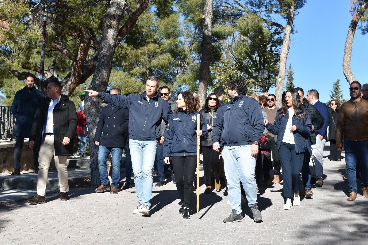 Imágenes de la visita de Díaz Ayuso - III Ayuntamiento