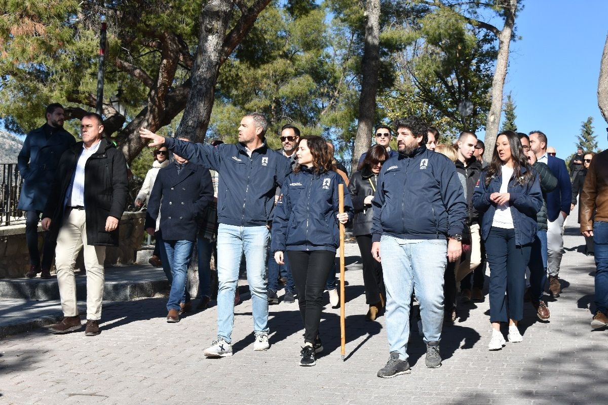 Imágenes de la visita de Díaz Ayuso - III Ayuntamiento