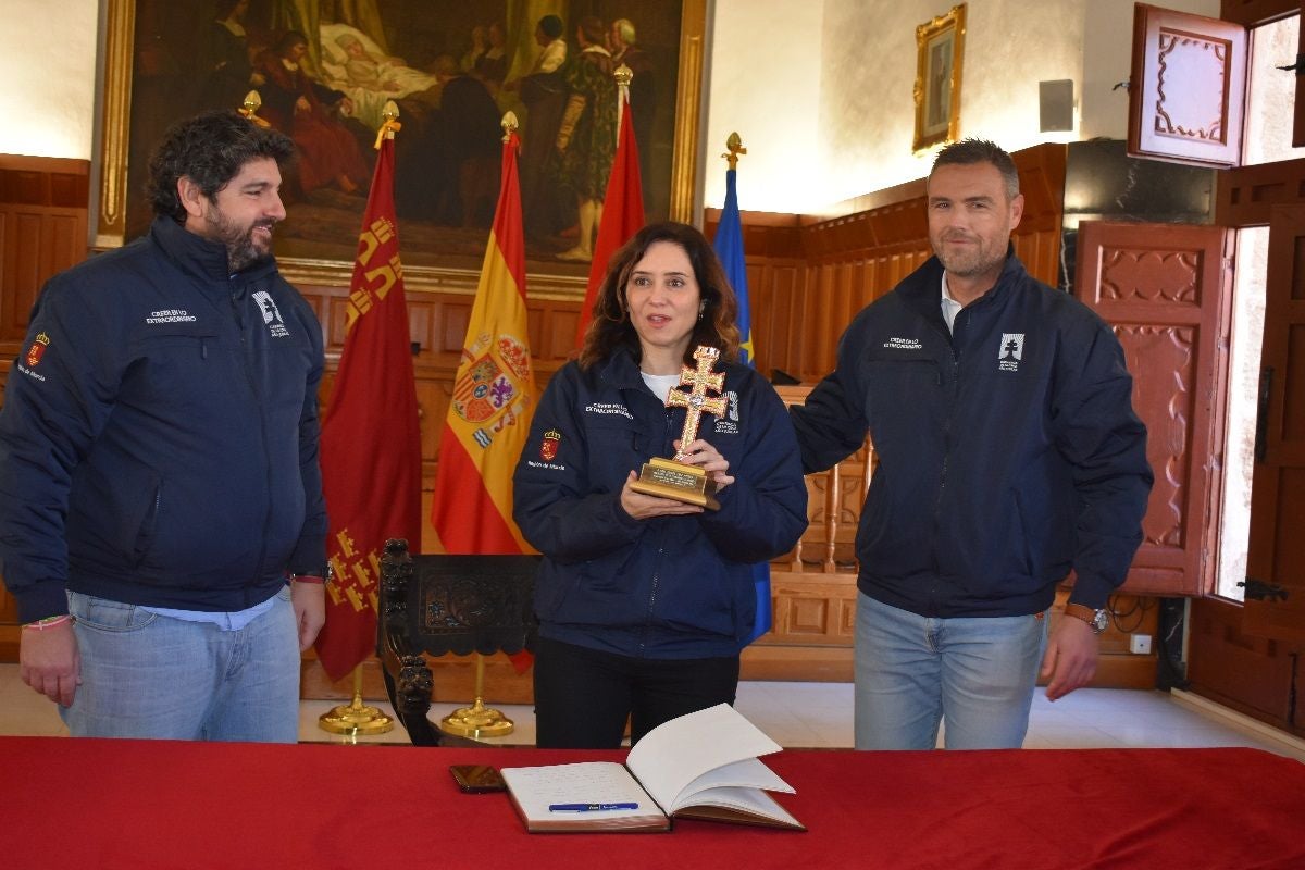 Imágenes de la visita de Díaz Ayuso - III Ayuntamiento