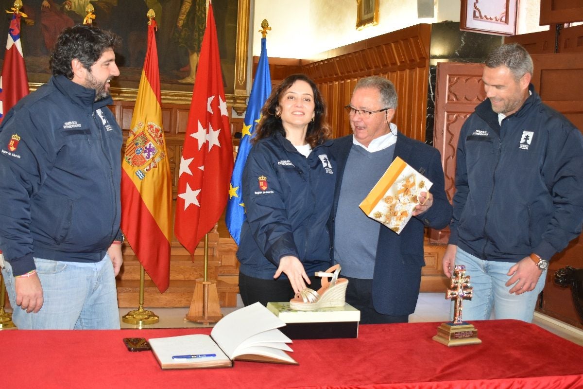 Imágenes de la visita de Díaz Ayuso - III Ayuntamiento