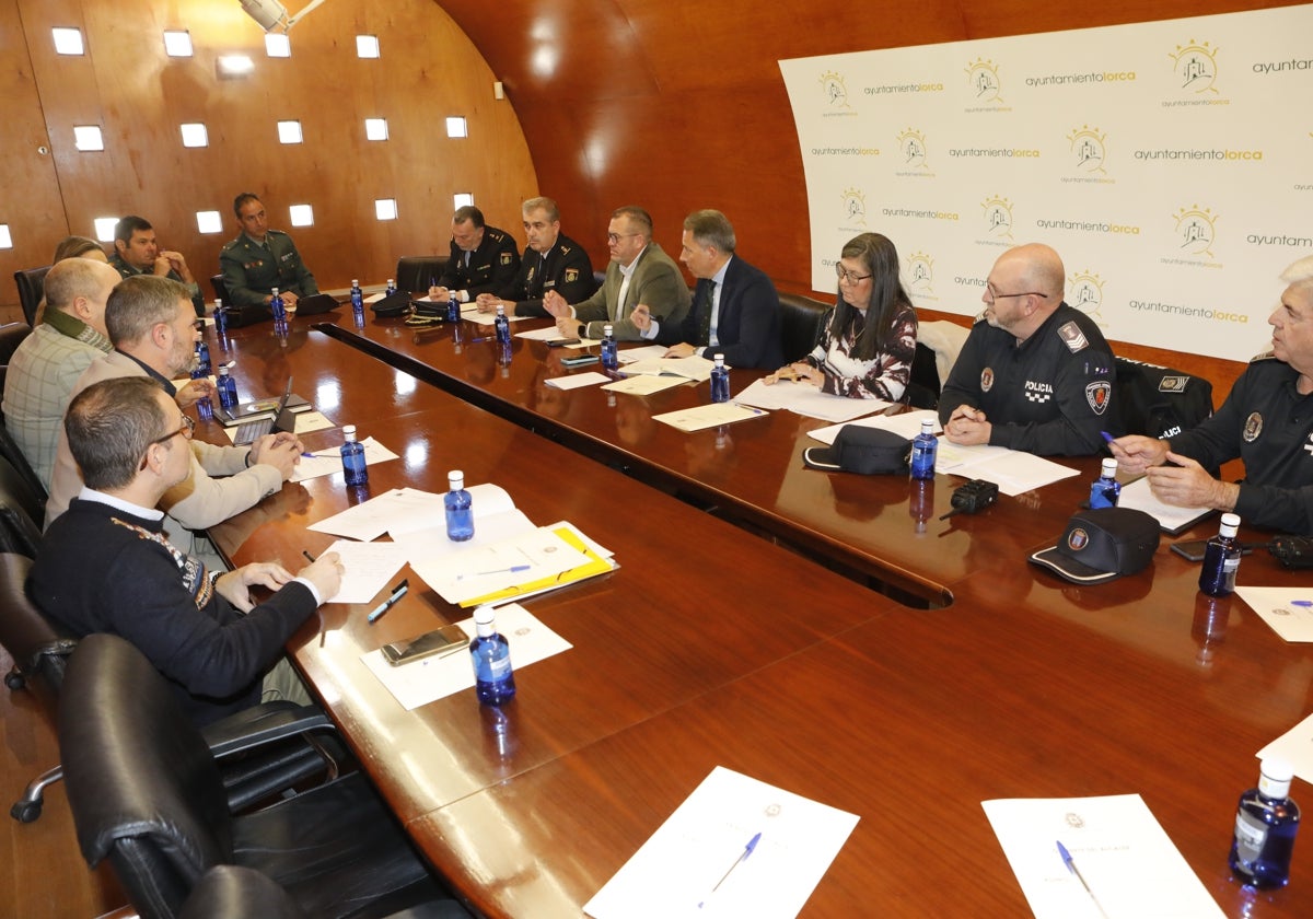 Reunión de la junta local de seguridad para preparar el dispositivo especial de Navidad.