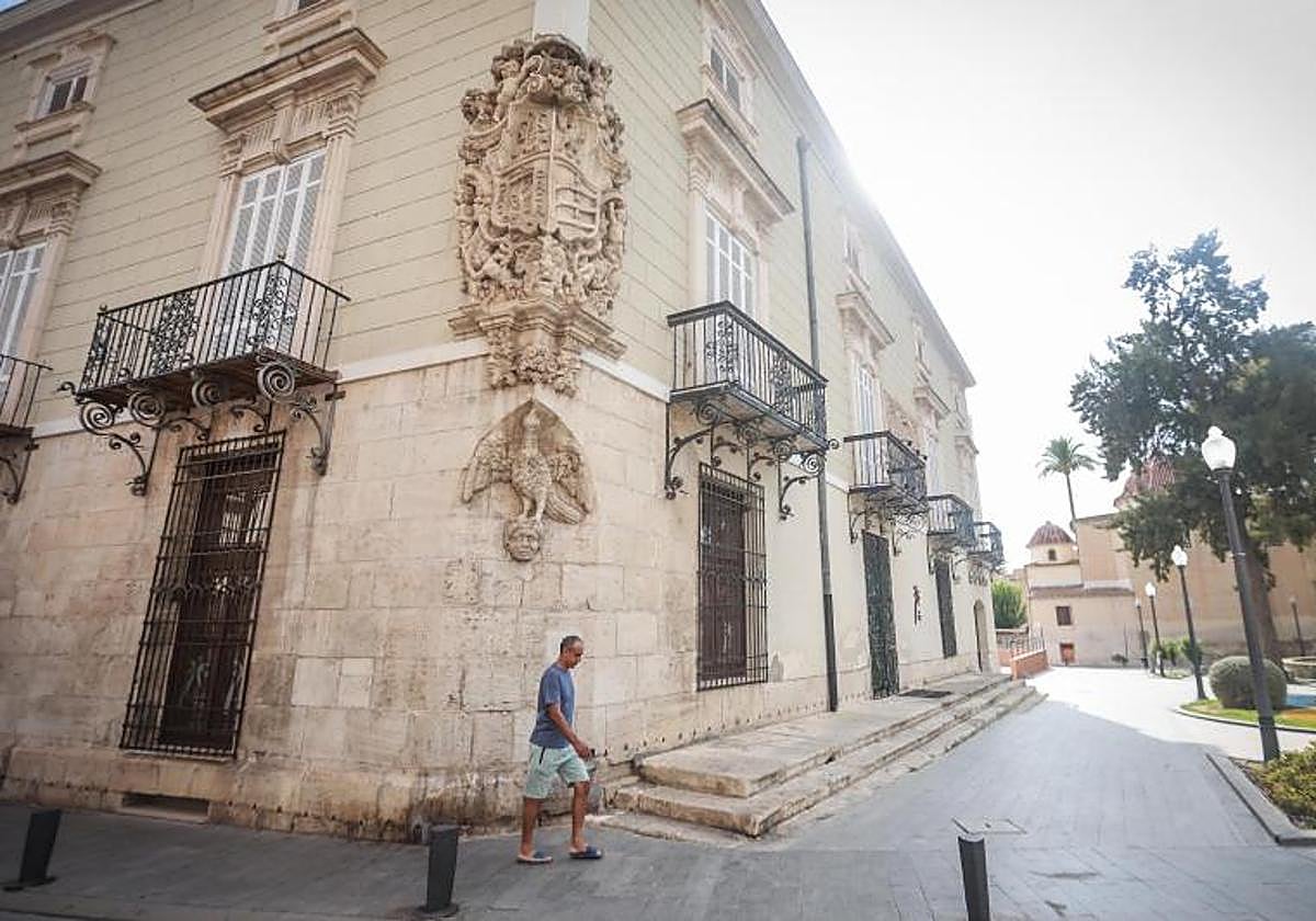 El Ayuntamiento de Orihuela, en una imagen de archivo.