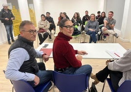 Cristo Manuel Lucas y Carmen María Muñoz, en la reunión.