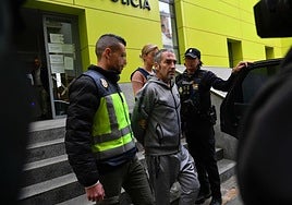 Pedro José. G. L., este jueves, durante su traslado a los juzgados.