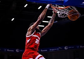 Mate a dos manos de DJ Stephens en sus días en el Prometey.