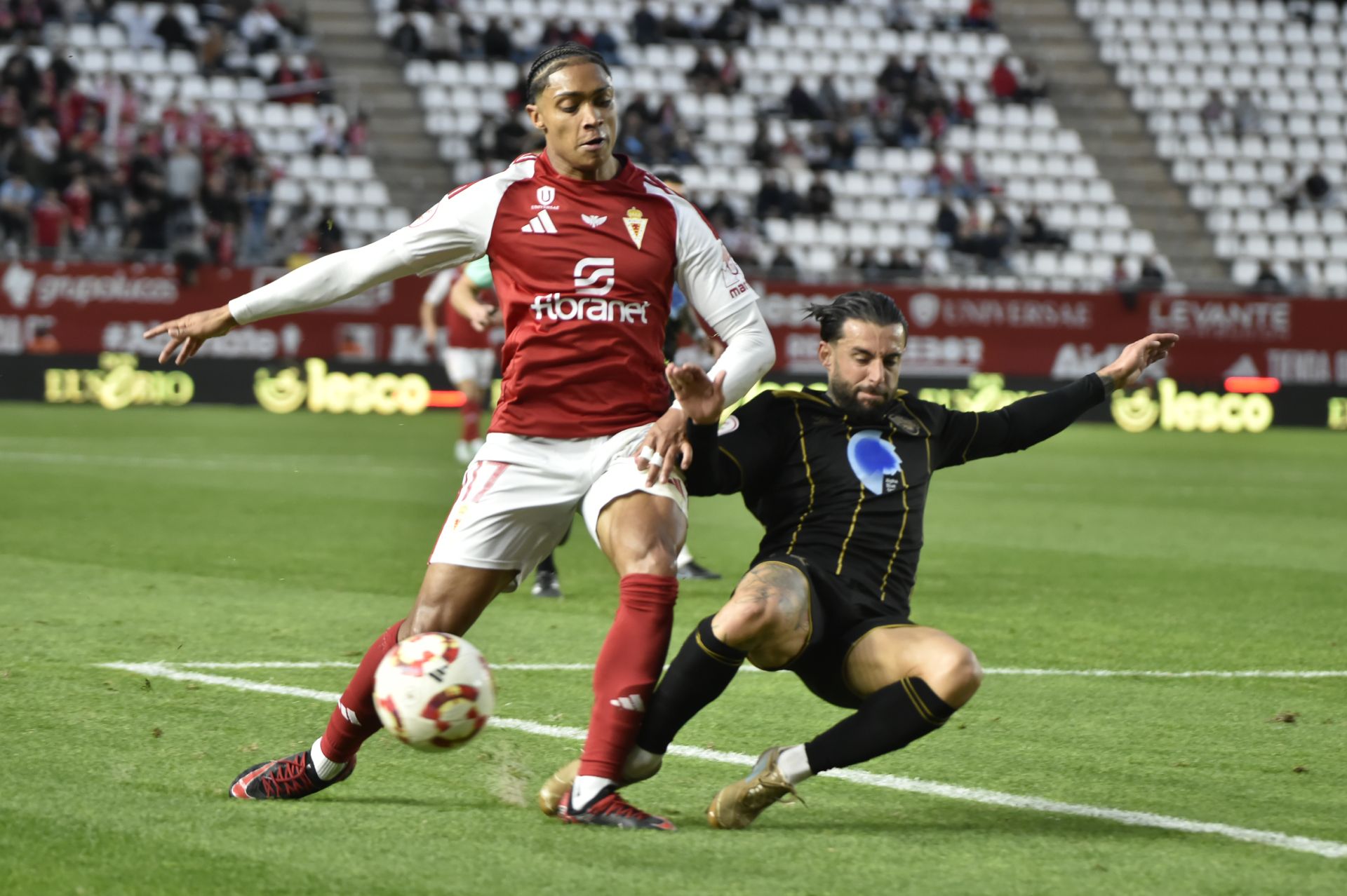 El empate del Real Murcia frente al Intercity, en imágenes