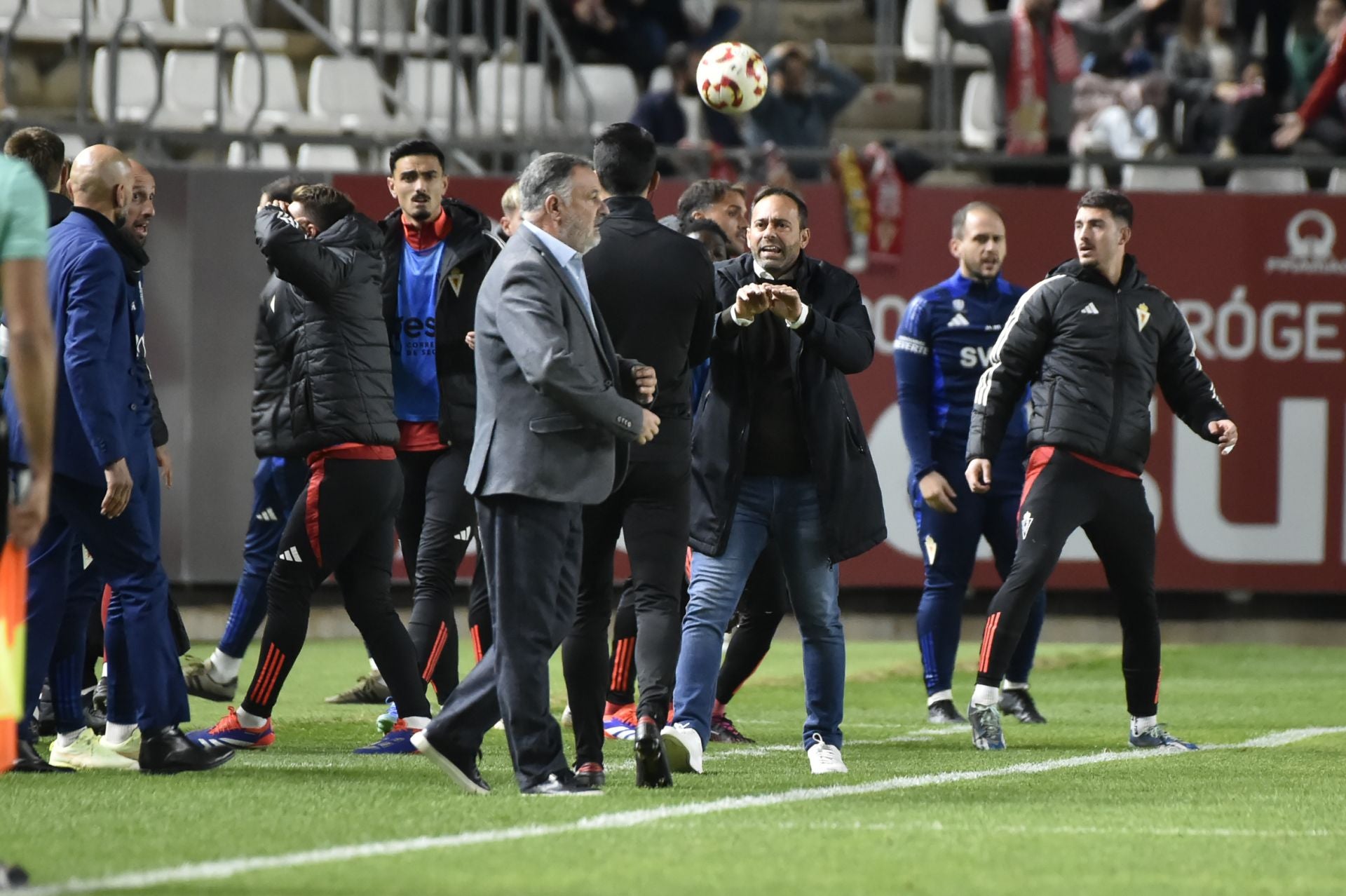 El empate del Real Murcia frente al Intercity, en imágenes