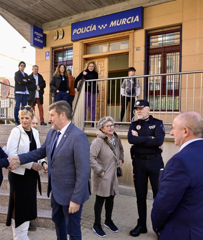 Imagen secundaria 2 - La Policía Local de Murcia celebra el 35 aniversario de la fundación de las primeras comisarías en pedanías