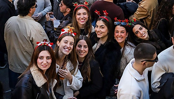 La 'tardebuena' llena las calles de Murcia